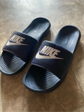 Nike Navy and White Slide Sandals